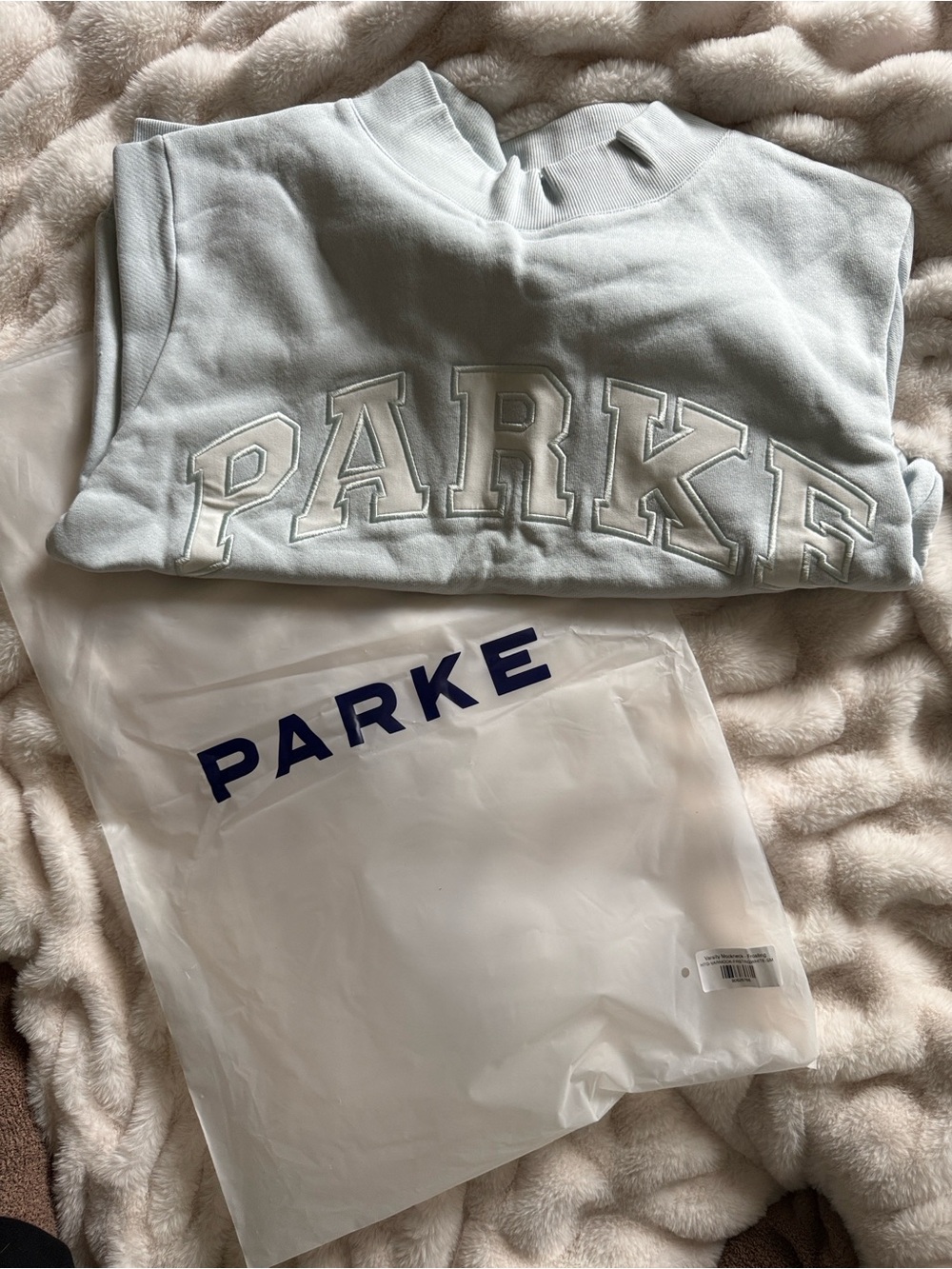 NWT Parke womens Light Blue Logo HERITAGE MOCKNECK